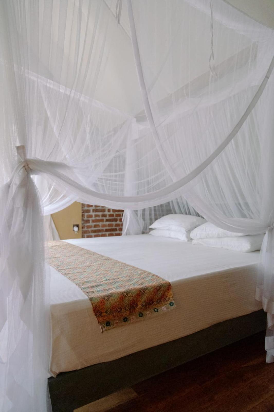 Villa Ovita Talpe Ngoại thất bức ảnh