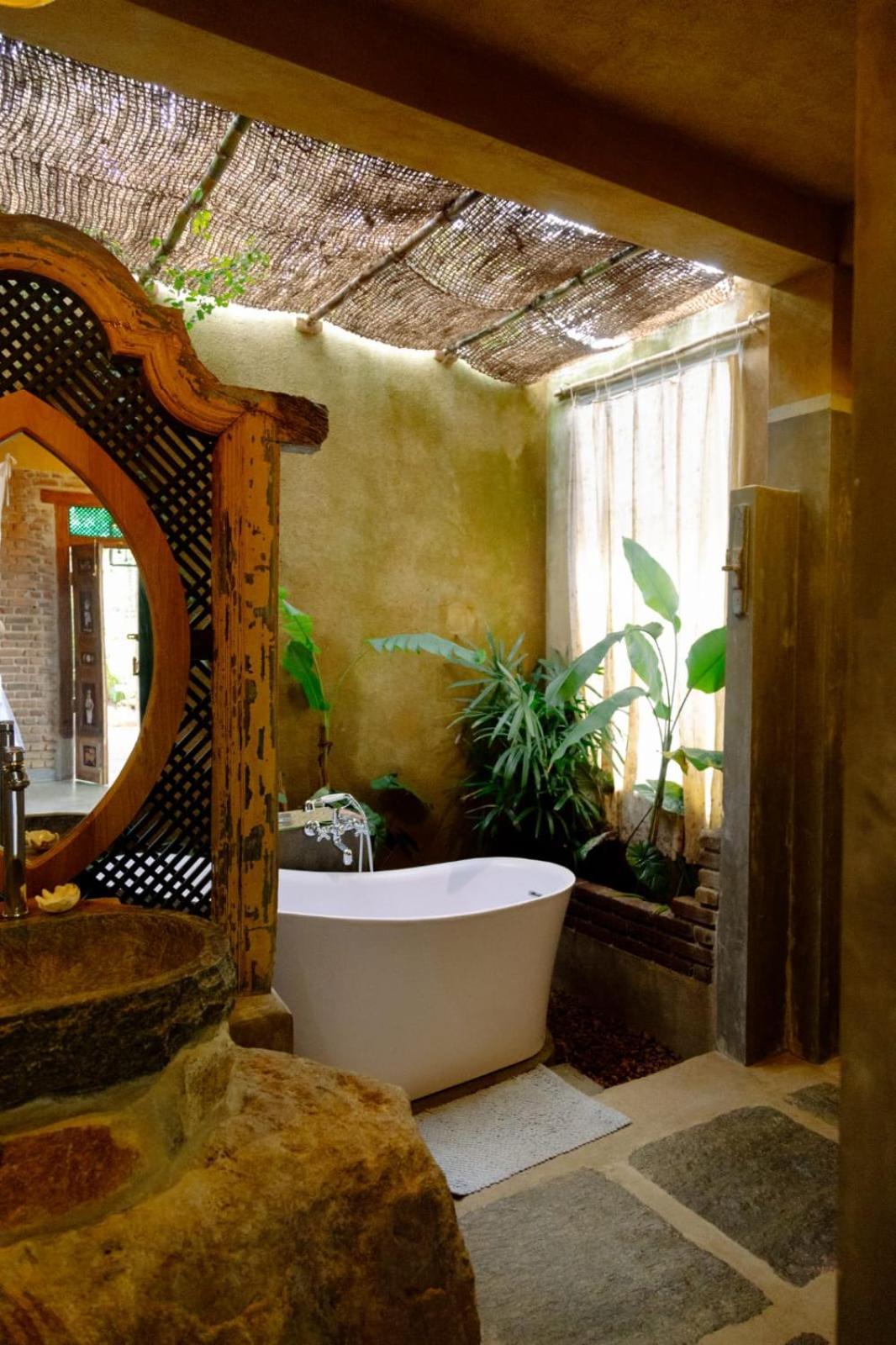 Villa Ovita Talpe Ngoại thất bức ảnh